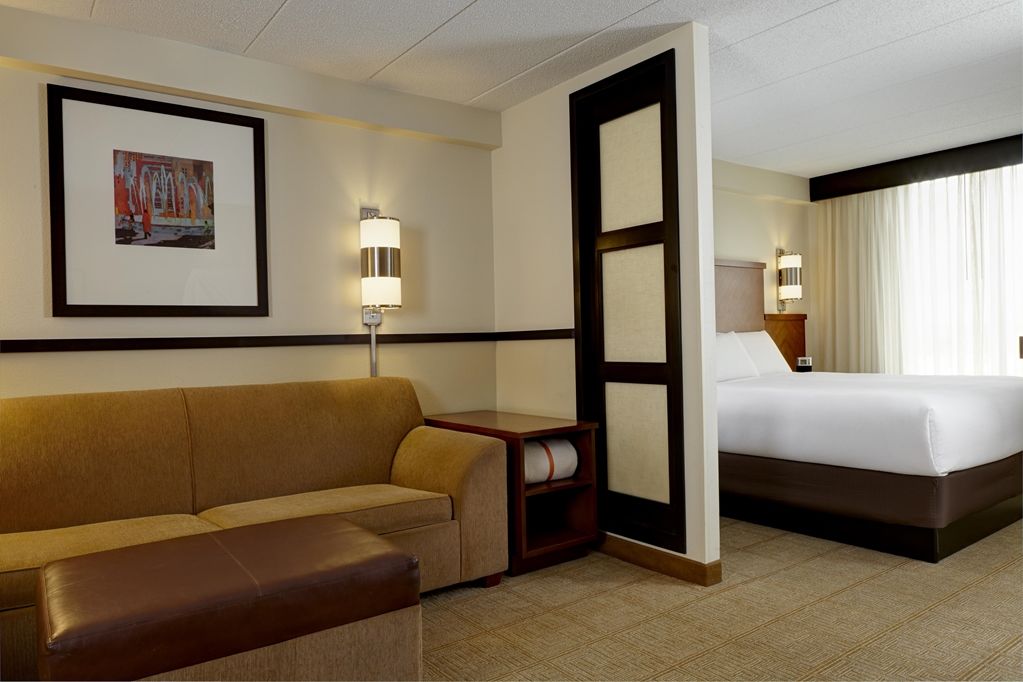 Hyatt Place Kansas City/Overland Park/Metcalf Hotel Room photo